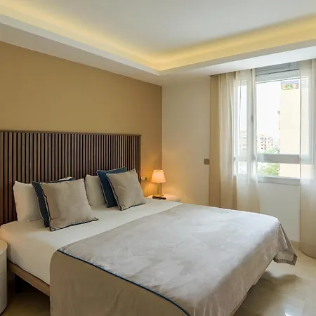 Luxury Penthouse San Pedro 아파트 *