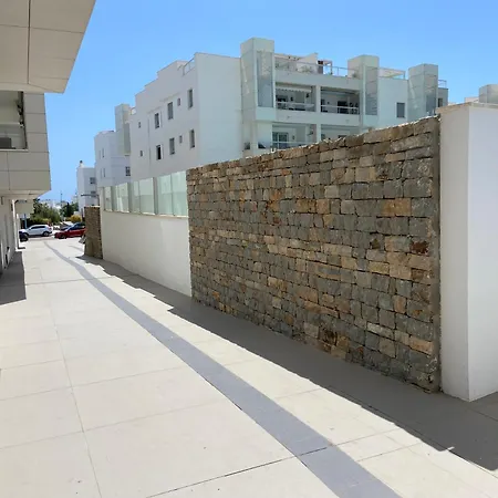 Luxury Penthouse San Pedro * 马尔韦利亚