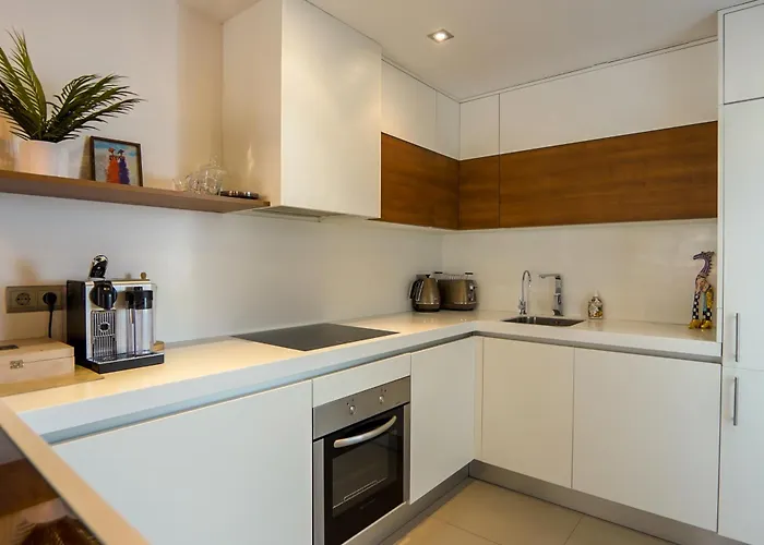 Luxury Penthouse San Pedro דירה *